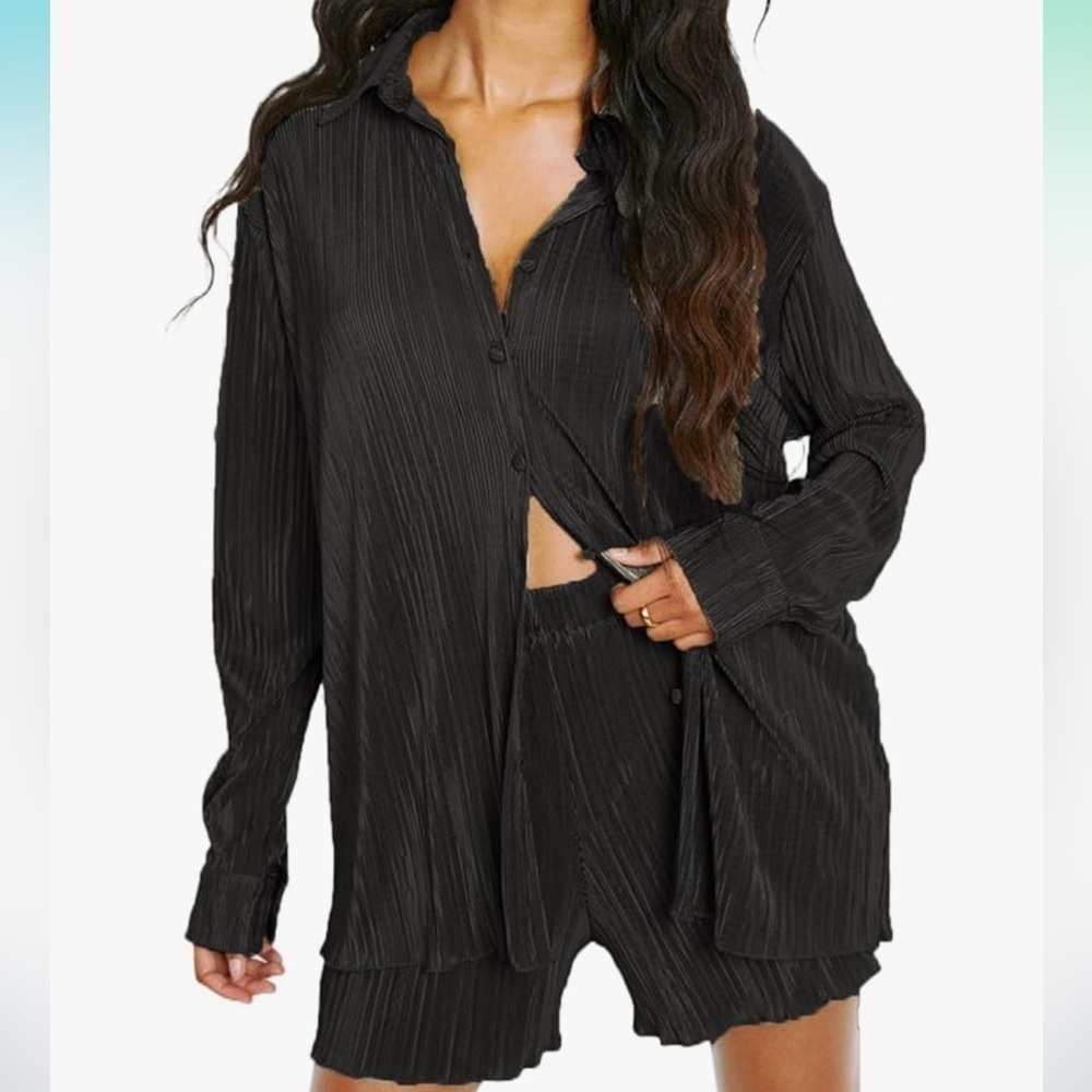 NUFIWI Women 2 Piece Set Button Down Shirt High Waist Shorts Black Pleated M